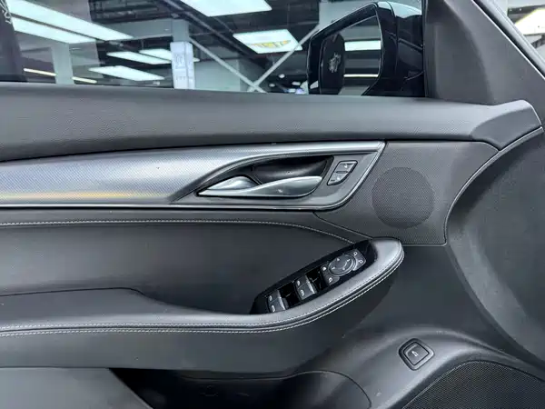 Cadillac CT5 2023