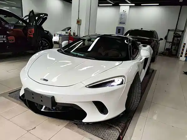 McLaren GT 2022