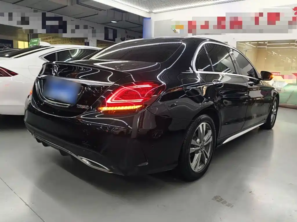 Mercedes-Benz C-Class 2020