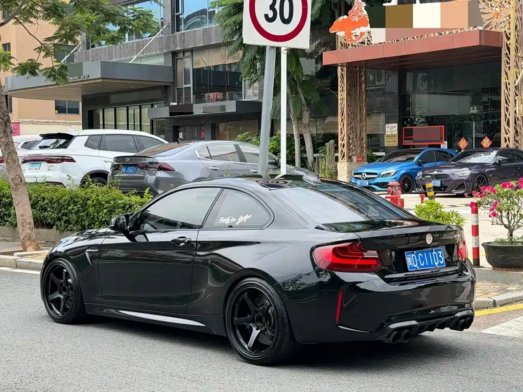 BMW M2 2018 — фото 8