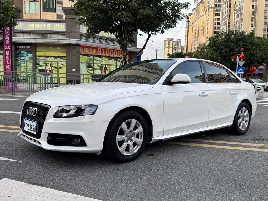 Audi A4L 2012