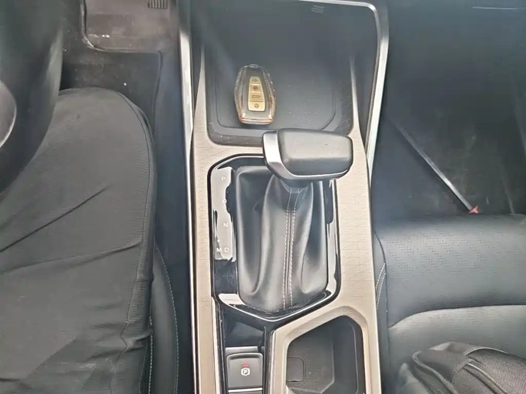 Geely Emgrand 2023 — фото 14