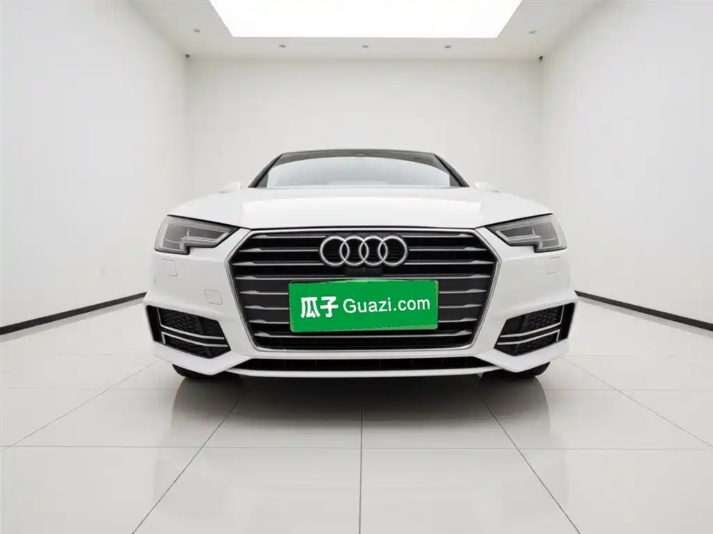 Audi A4L 2019 — фото 24