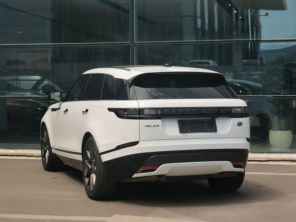 Land Rover Velar 2025 — фото 6