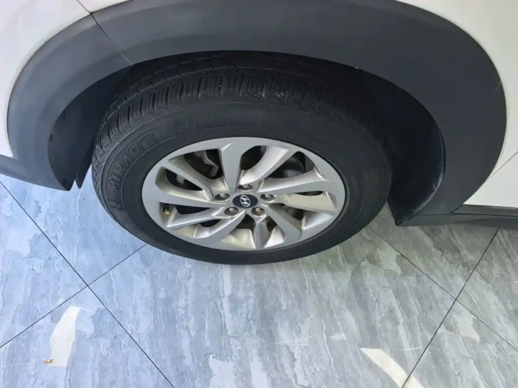 Hyundai Tucson 2016 — фото 23