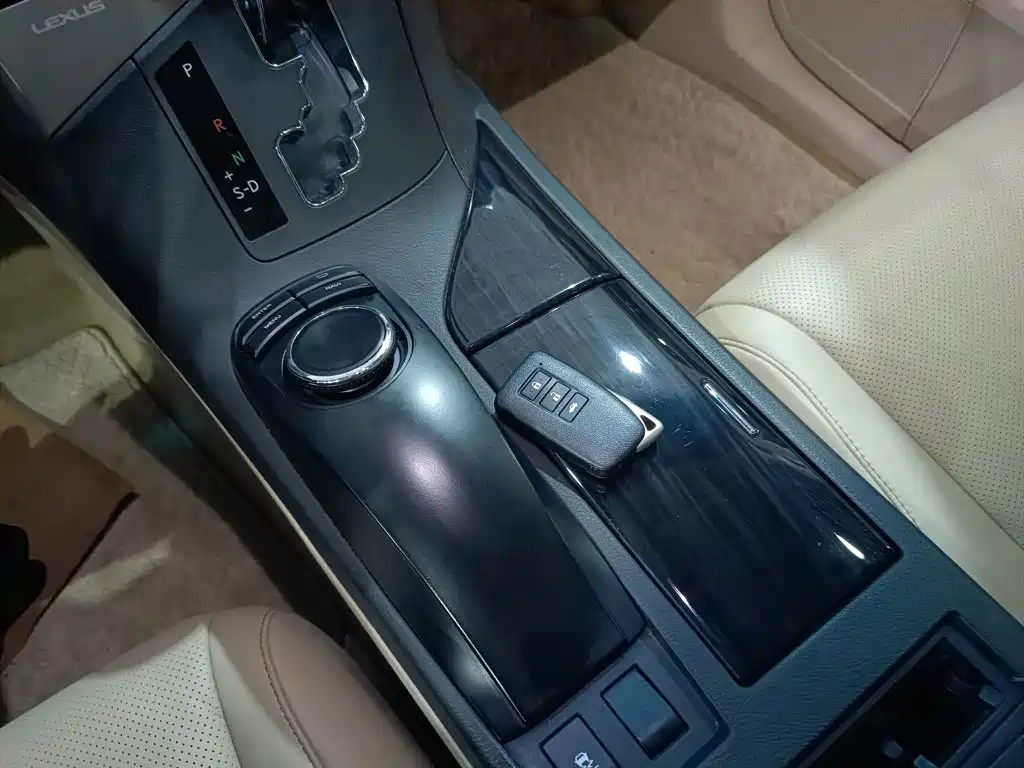 Lexus RX Classic 2015 — фото 9