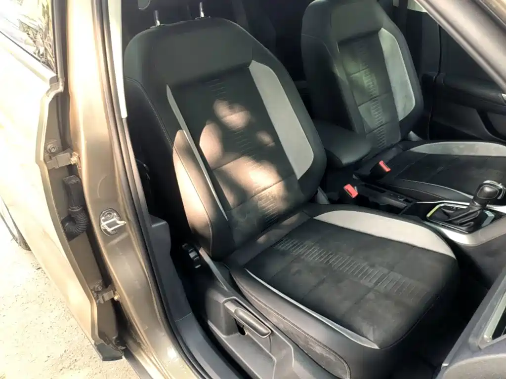 Volkswagen T-Roc 2019 — фото 25
