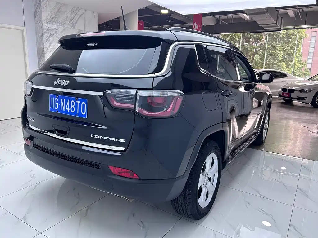 Jeep Compass 2020 — фото 6