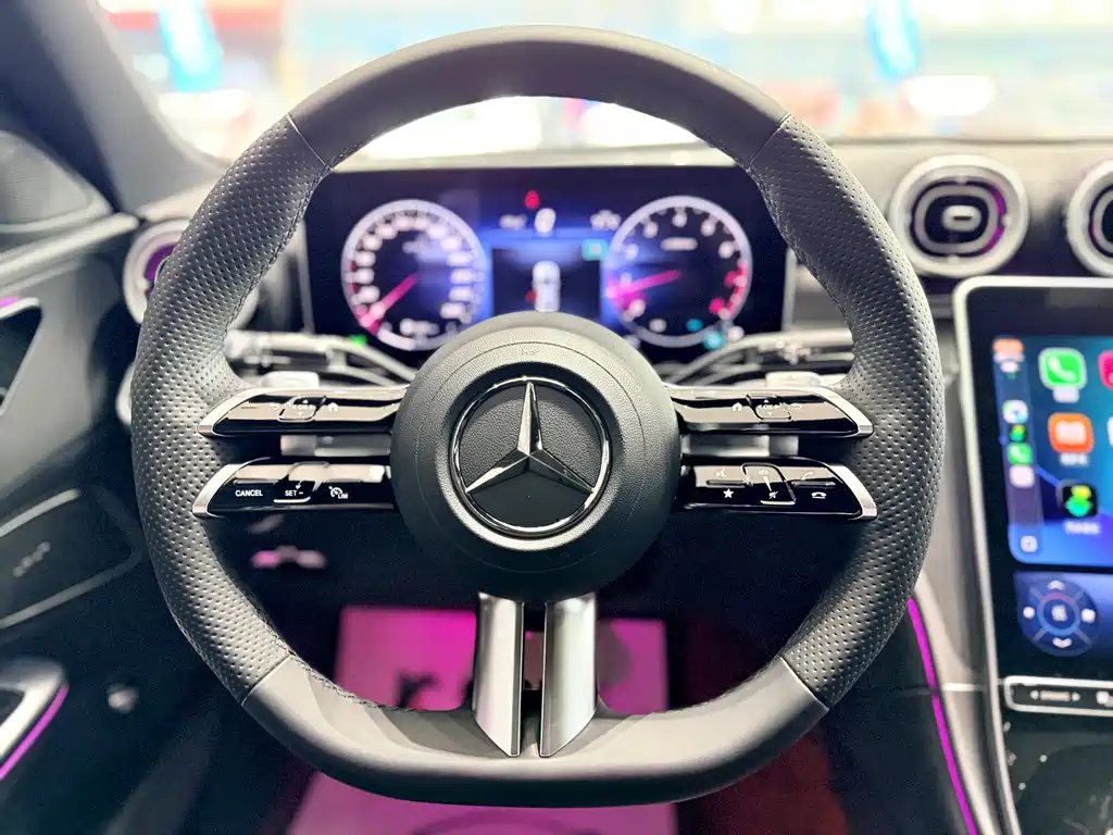 Mercedes-Benz C-Class 2023 — фото 8