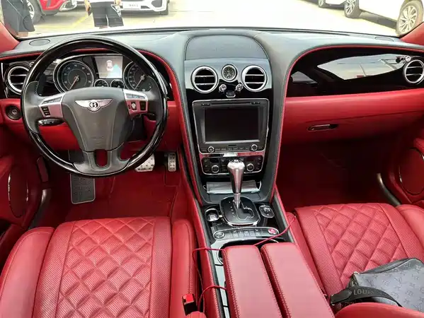 Bentley Flying Spur 2017