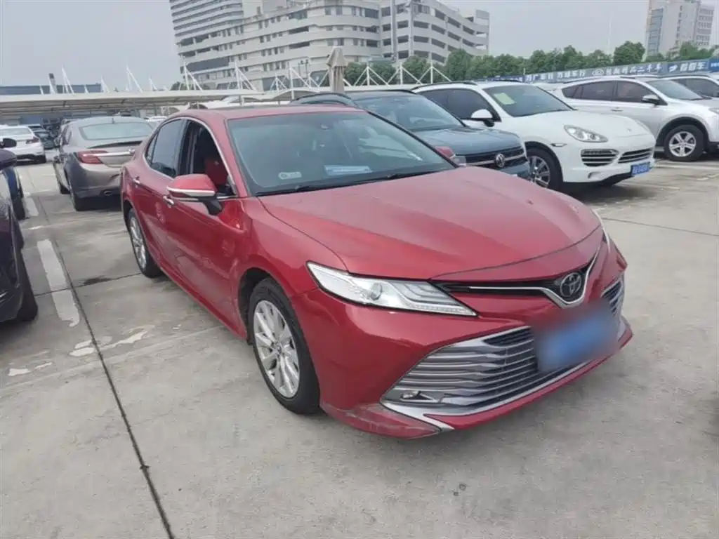 Toyota Camry 2020 — фото 4
