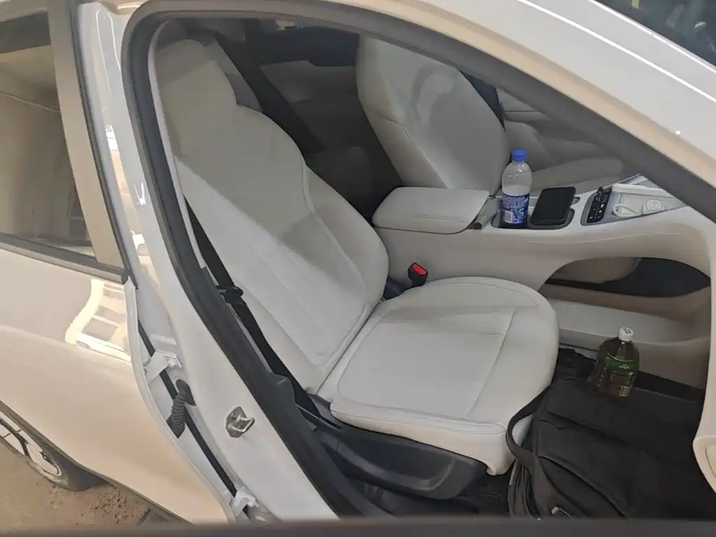 Geely Galaxy Starwish 2025 — фото 25