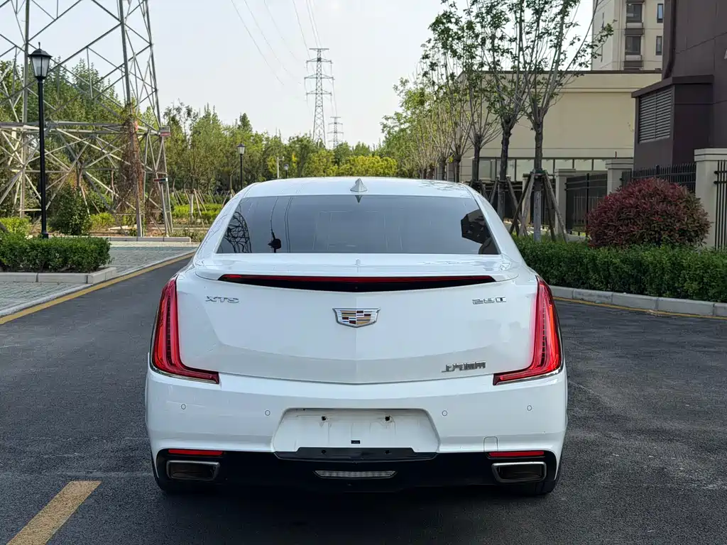 Cadillac XTS 2018 — фото 8