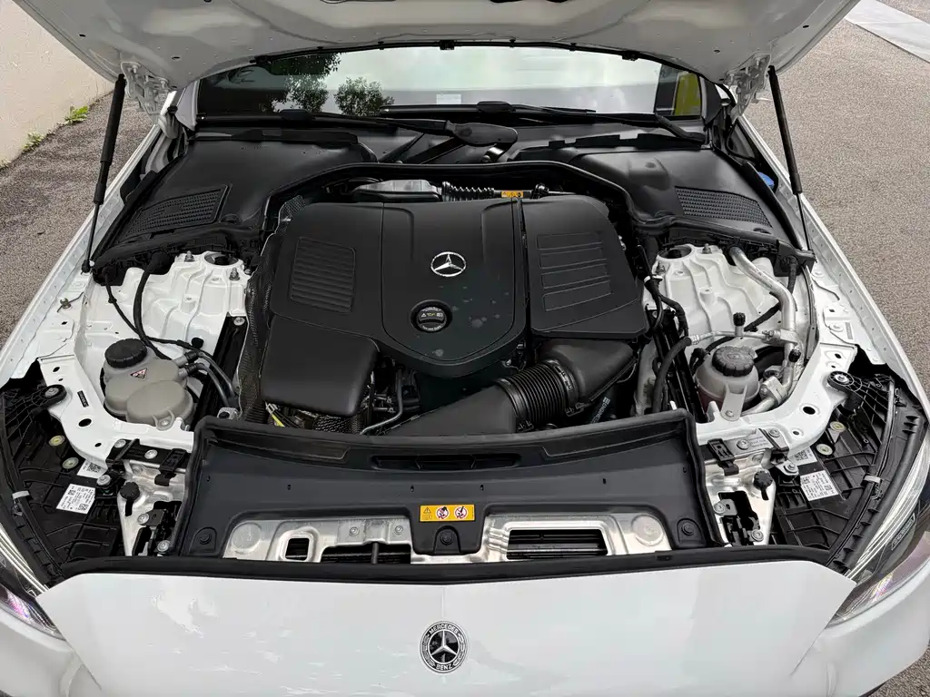 Mercedes-Benz C-Class 2024 — фото 34