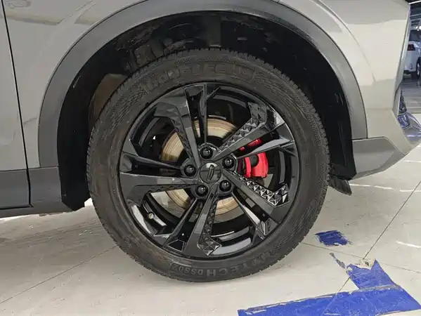 Geely Binyue 2022