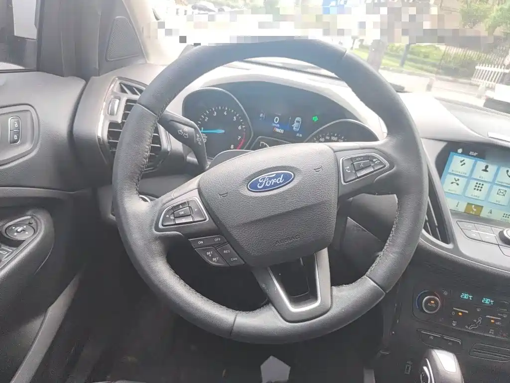 Ford Kuga 2018 — фото 3