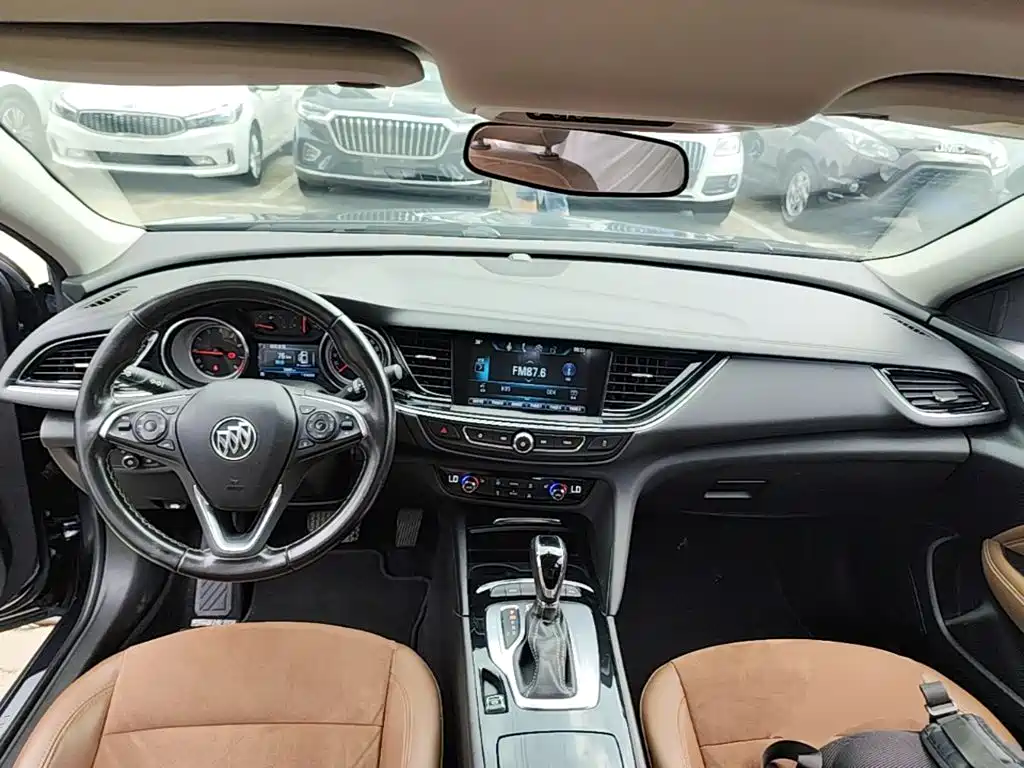 Buick Regal 2020 — фото 10