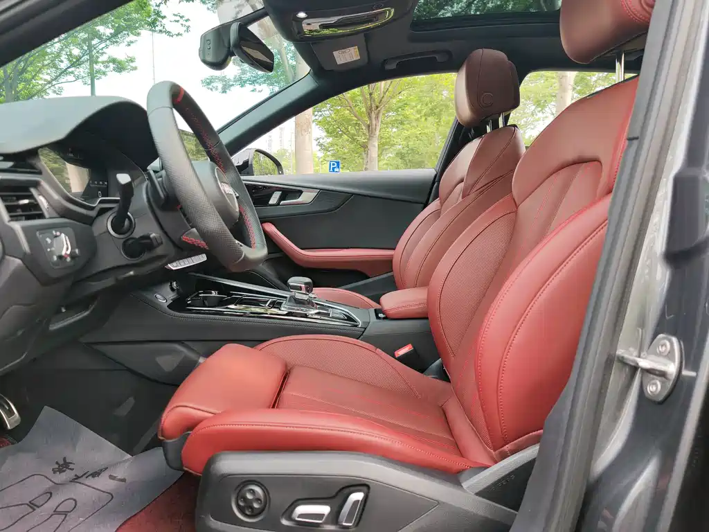 Audi A4L 2025