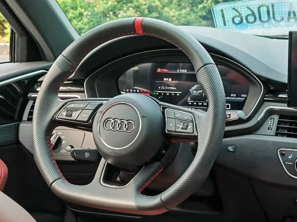 Audi A4L 2025 — фото 10