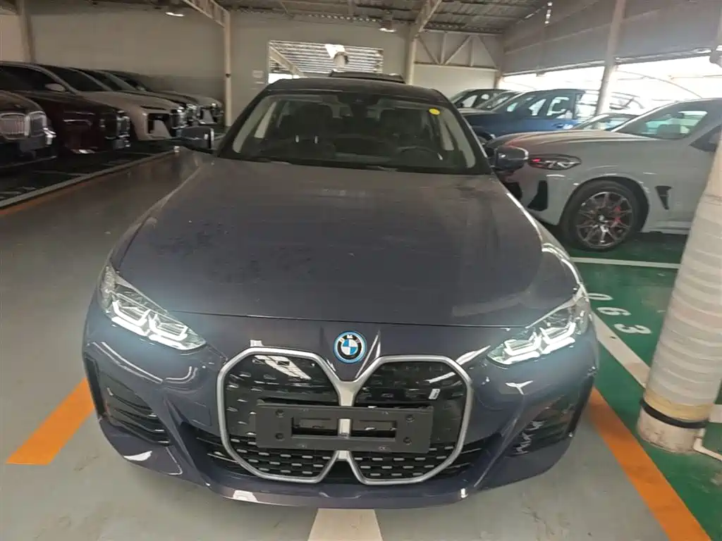 BMW i4 2025 — фото 5