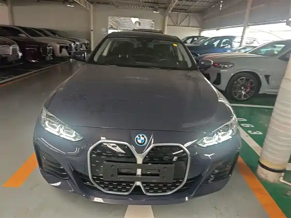BMW i4 2023