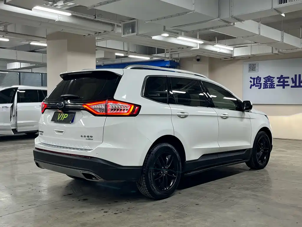 Ford Edge 2019 — фото 9