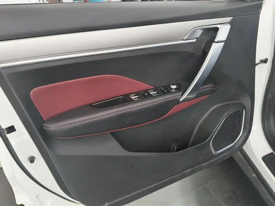 Geely Binyue 2021