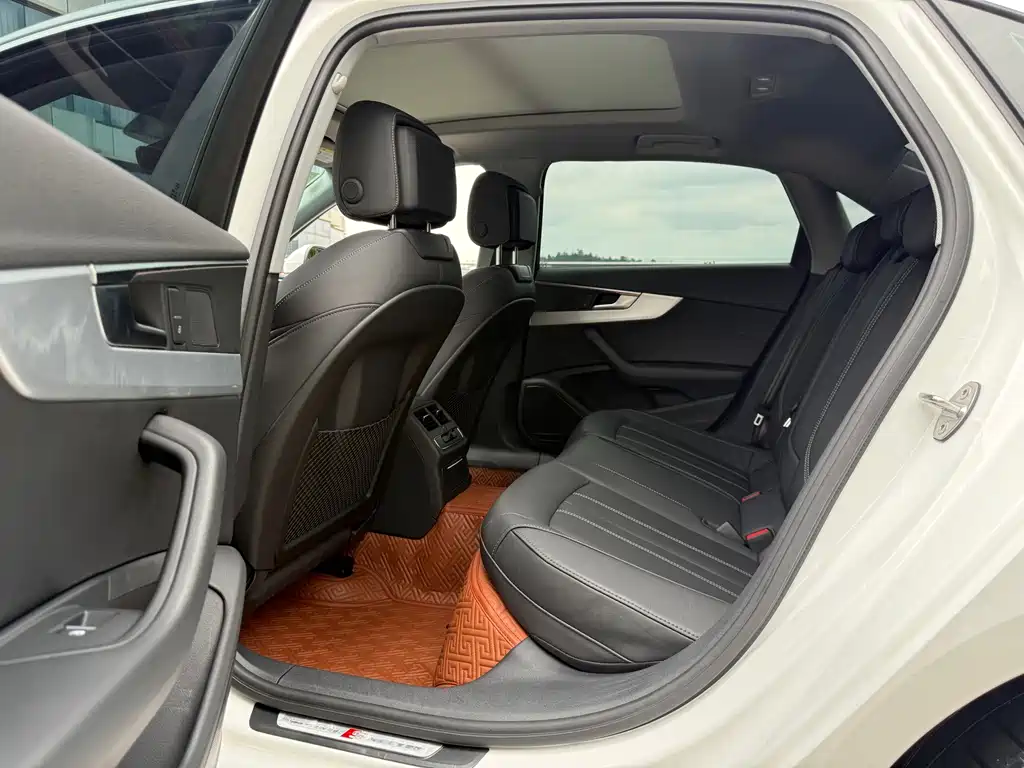 Audi A4L 2020