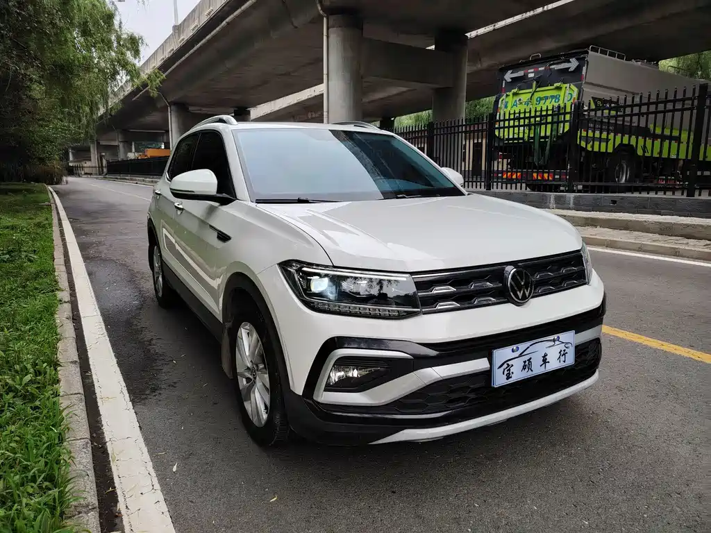 Volkswagen T-Cross 2021