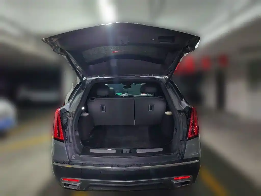 Cadillac XT5 2022 — фото 10