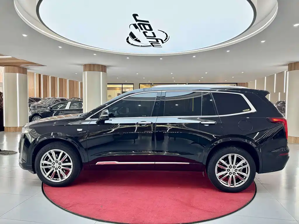 Cadillac XT6 2021 — фото 7
