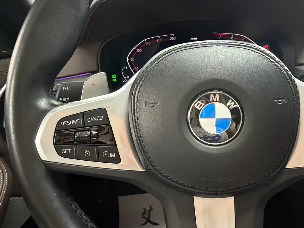 BMW 5 Series 2023 — фото 17