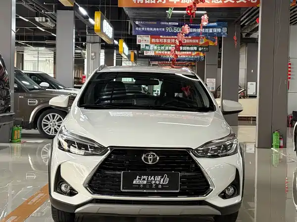 Toyota Yaris L 2023