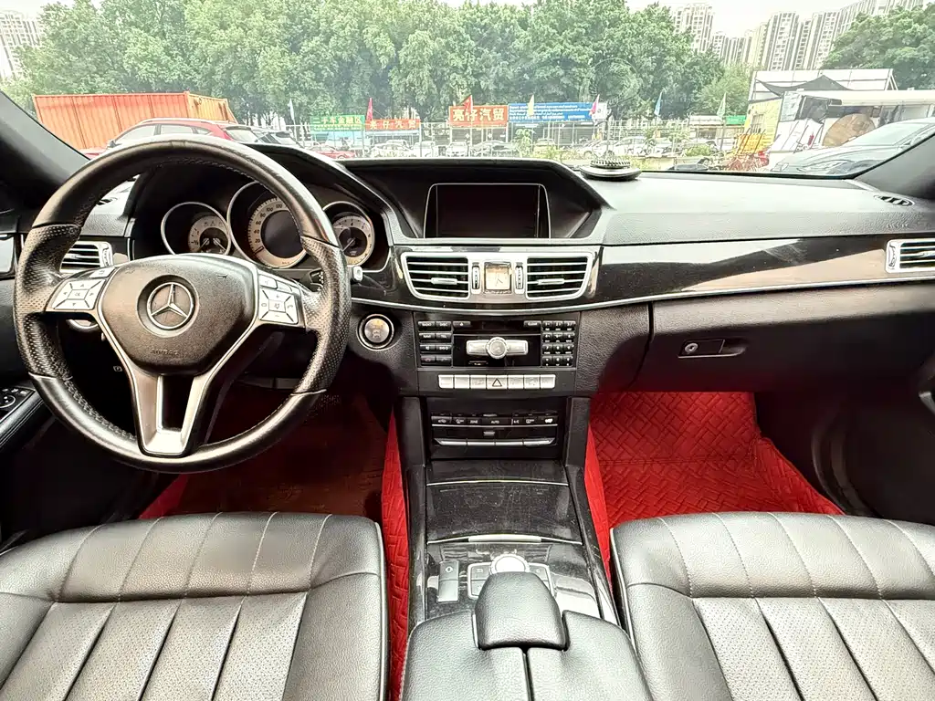 Mercedes-Benz E-Class 2015 — фото 8