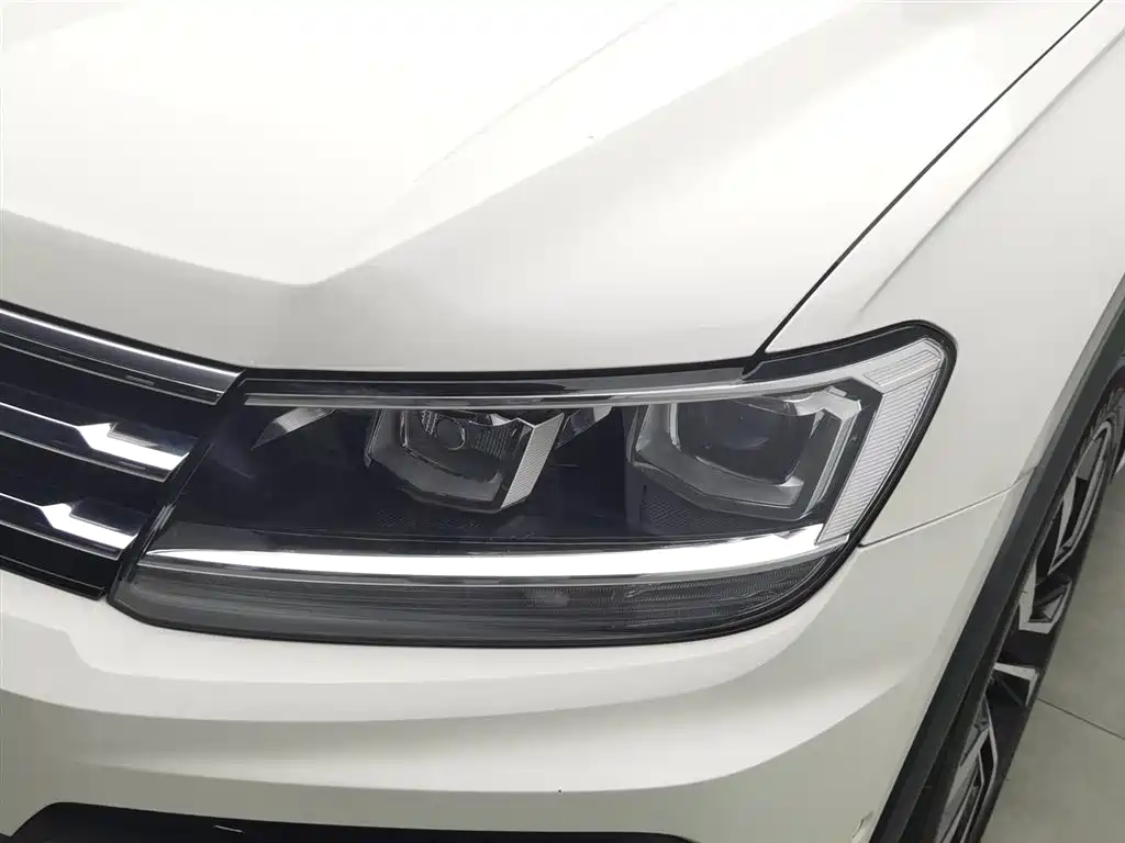 Volkswagen Tiguan L 2021 — фото 7