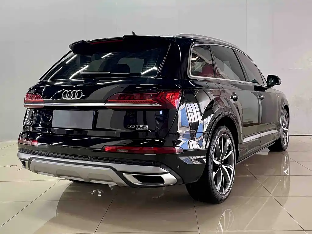 Audi Q7 2023 — фото 5