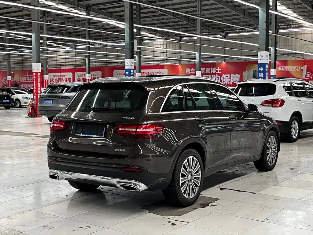 Mercedes-Benz GLC 2016 — фото 17