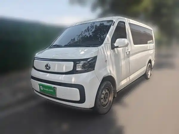 Changan Ruixing EM80 2025