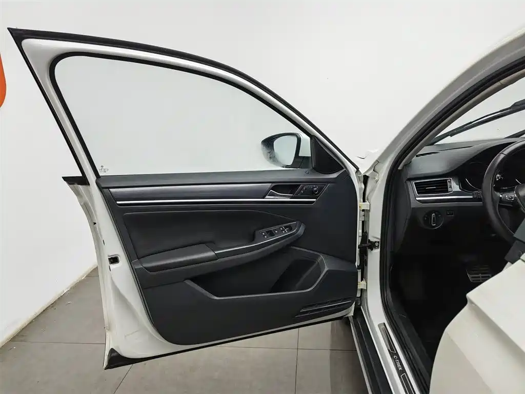 Volkswagen C-Trek 2019 — фото 8