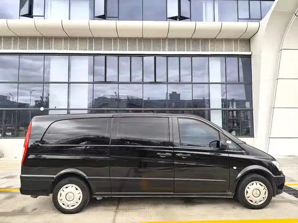 Mercedes-Benz Vito 2012
