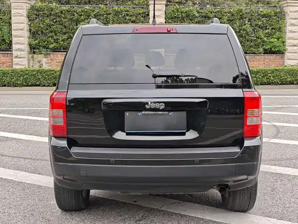 Jeep Freelancer 2014