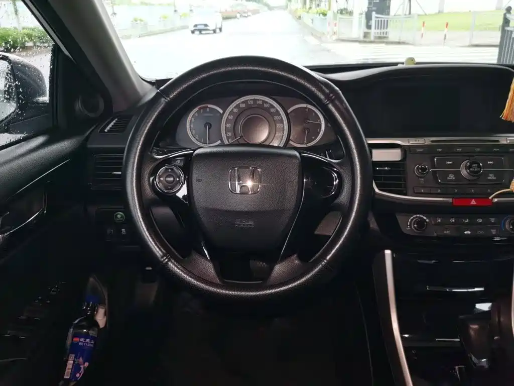 Honda Accord 2017 — фото 3