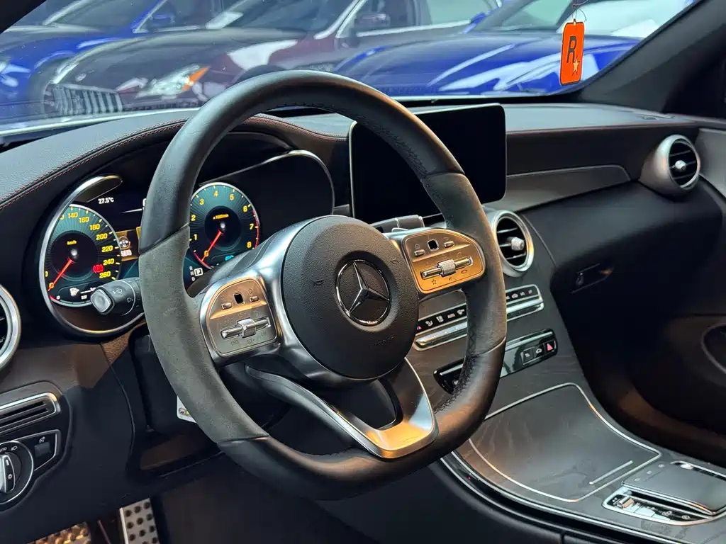 Mercedes-Benz C-Class 2023 — фото 6