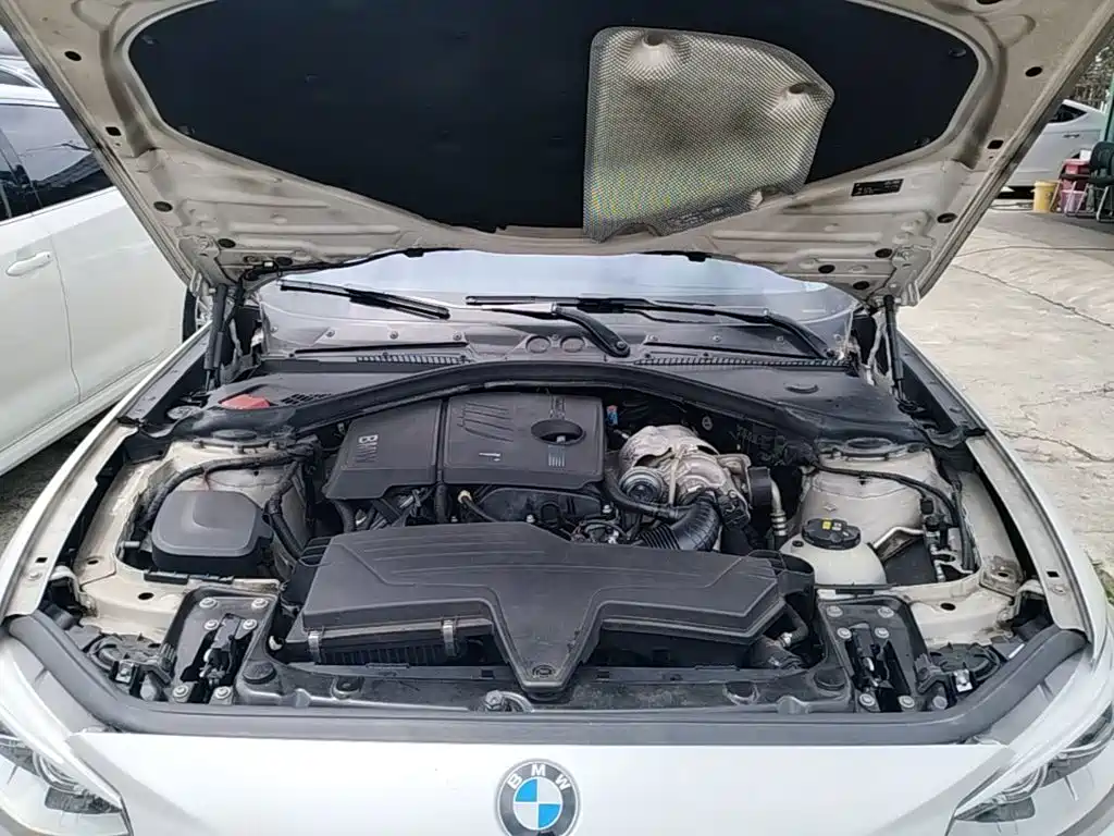 BMW 1 Series 2015 — фото 16