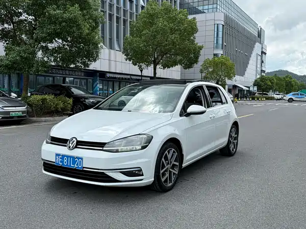 Volkswagen Golf 2020
