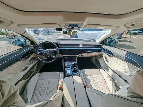 Audi A8 2024