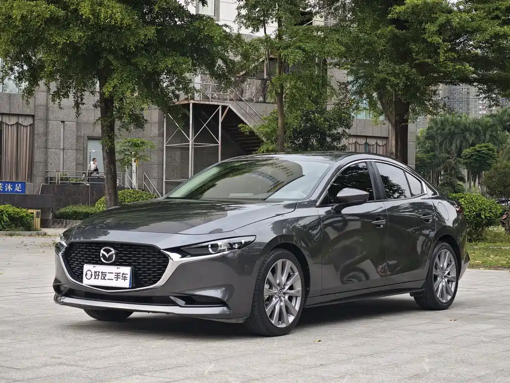 Mazda 3 Axela 2020 — фото 1