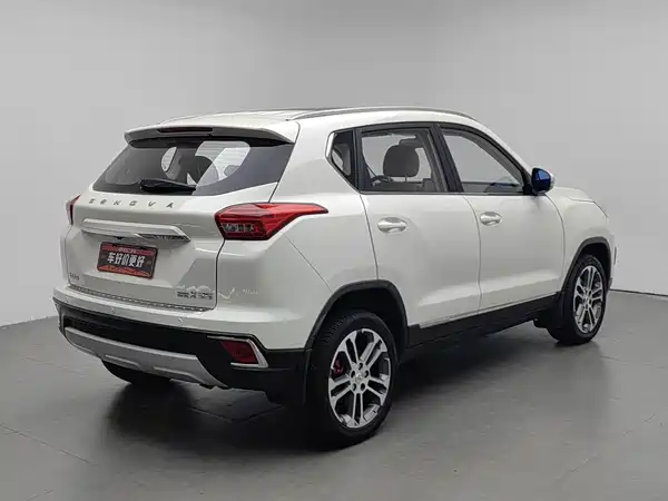 BAIC Shenbao X35 2016