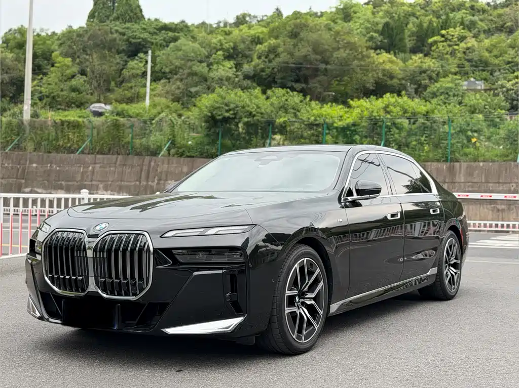 BMW 7 Series 2025