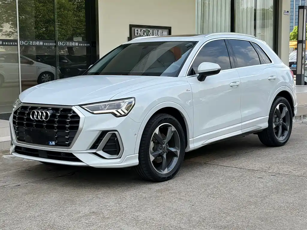 Audi Q3 2022